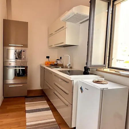 Marina's Cozy Nest Apartment *