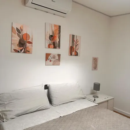 Marina's Cozy Nest Апартаменты Бари